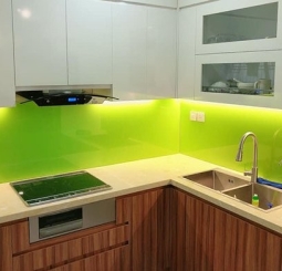 Kính Màu Ốp Bếp